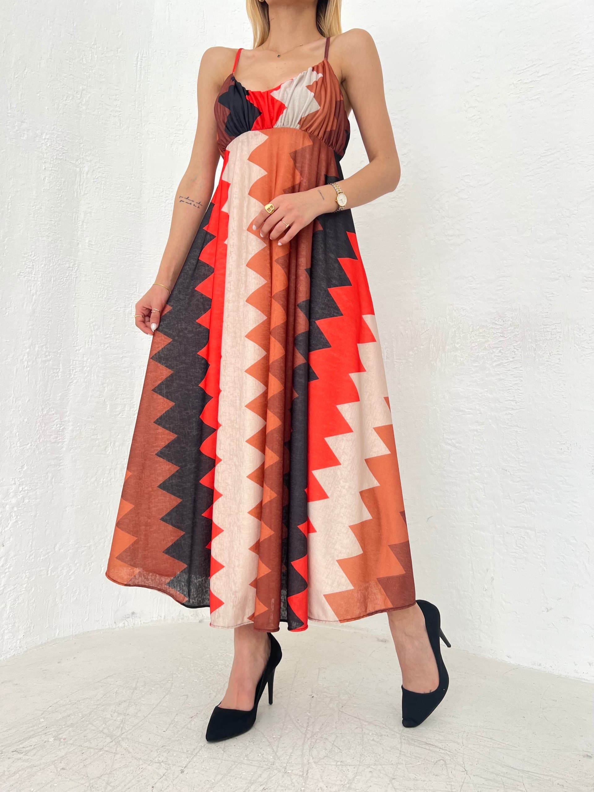 SUKIENKA DAMSKA MAXI LETNIA NA RAMIĄCZKACH W STYLU BOHO