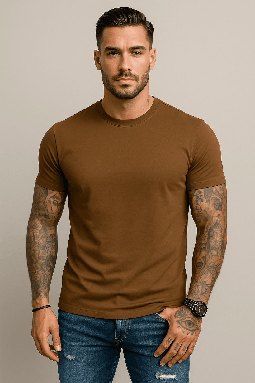 KOSZULKA MĘSKA BRĄZOWA - T-SHIRT PRZYLEGAJĄCY - SLIM FIT - ELASTYCZNA