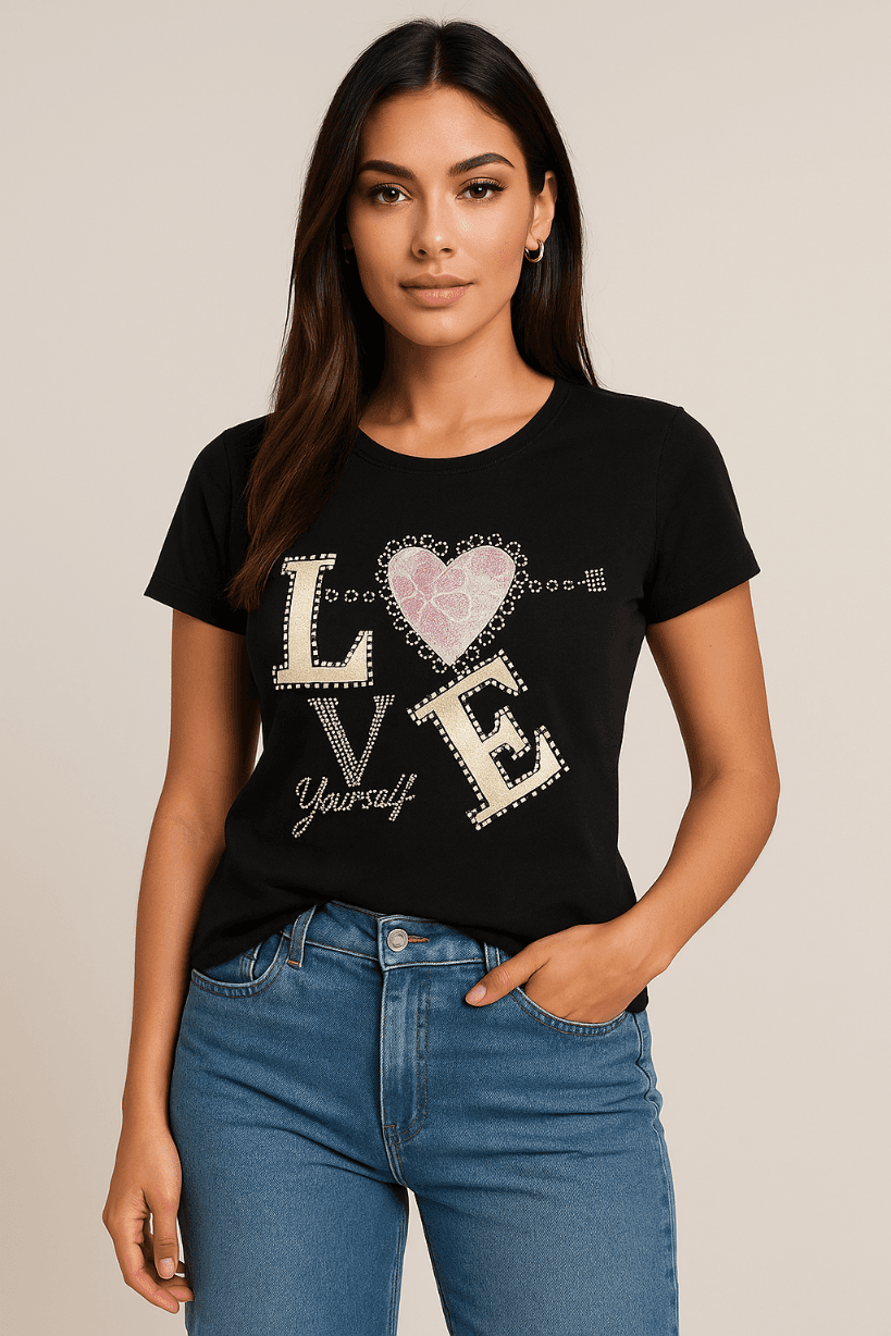 KOSZULKA DAMSKA - T-SHIRT CZARNY Z NAPISEM LOVE - CYRKONIE I CEKINY